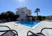 Kokkino Chorio Kreta, Kokkino Chorio: Exquisite Villa mit Meerblick und üppigen Gärten zu verkaufen Haus kaufen